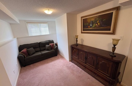 Wasaga Beach House | Private suite near the beach and other fun attractions