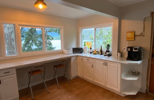 Sproat Lake Cottage | Private Waterfront Lakehouse on Sproat Lake. Quiet and Serene, Easy Access.