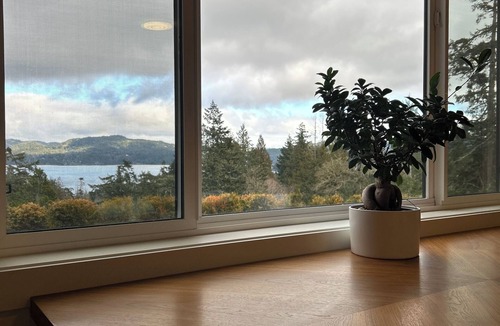 Juan de Fuca Electoral Area House | Quail Peak Suite , Provincial Registration # H140390912
