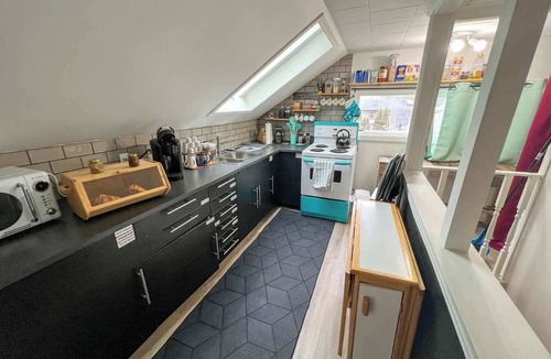 Saanich East Apartment | Quaint Attic Suite w/Heated Pool (Year-Round)