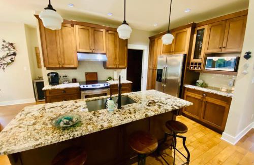 Regional District of Nanaimo Villa | Qualicum Landing Paradise
