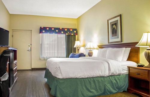 Pomerene Hotel | Quality Inn Benson I-10 Exit 304