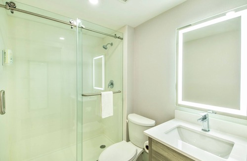 Chatham-Kent Hotel | Quality Inn