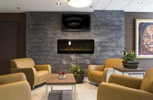 Uashat Hotel | Quality Inn Sept-Iles