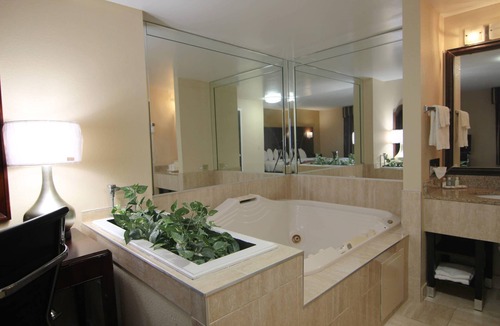 Franklin Hotel | Quality Inn & Suites Franklin