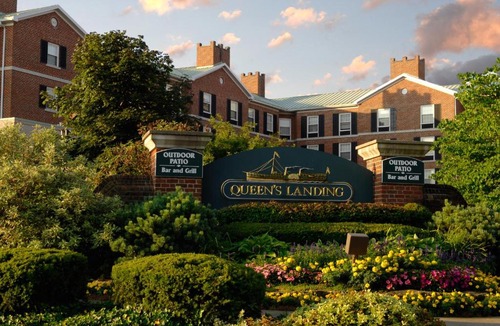 Historic Old Town Hotel | Queens Landing