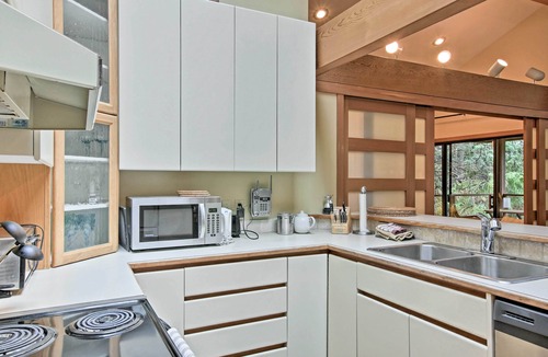 Sechelt Cottage | Quiet Hidden Creekside Home Steps to Sechelt Inlet