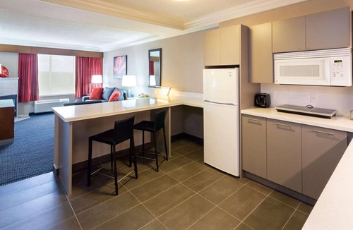 Fort McMurray Hotel | Radisson Hotel & Suites Fort McMurray