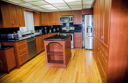 Aylmer Villa | Rare Spacious 5-bedroom Home Prestigious neighborhood near downtown Ottawa