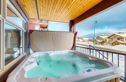 Big White Ski Resort Apartment | Raven 104