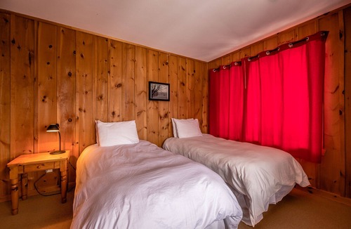 Lac Superieur Village Ski Chalet | RCNT Chalets / Scandinave 5 bedroom Chalet with private spa