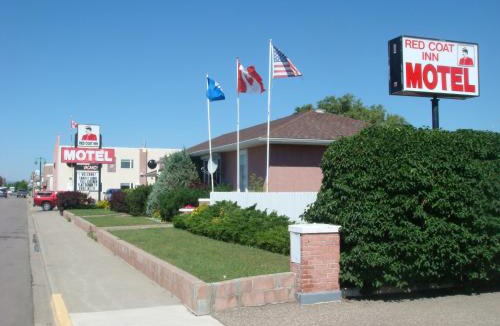 Fort Macleod Hotel | Red Coat Inn Motel
