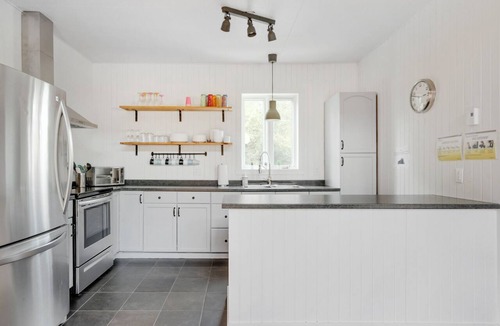 Baie-St-Paul House | Relaxation and the river