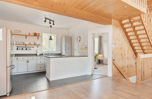 Baie-St-Paul House | Relaxation and the river