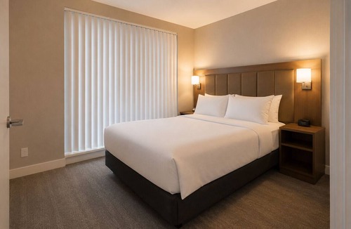 Central Waterfront Condo | Relaxing 2BR City Escape Near Entertainment & Transit!