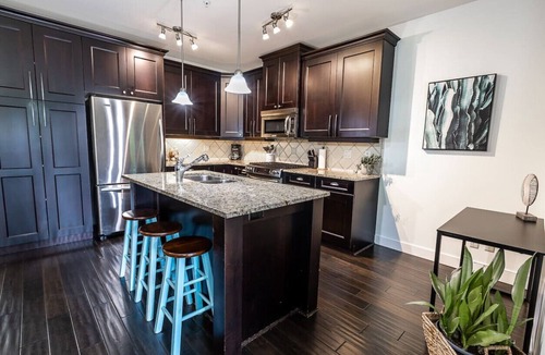 Westbank Condo | Relaxing two bedroom lake retreat