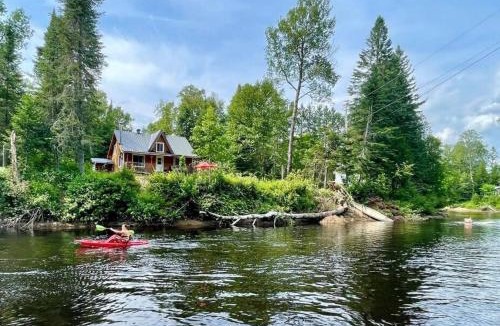 Saint-Alexis-des-Monts Ski Chalet | Repère de la Rivière - Bord de l'eau- Activités nautiques
