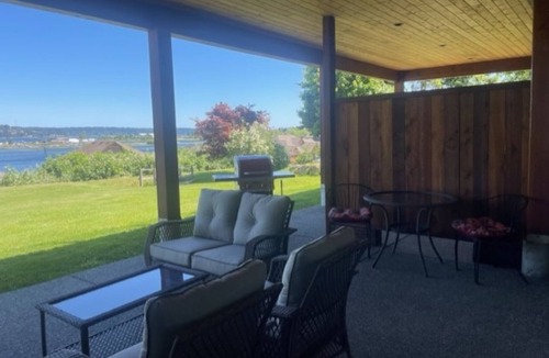 Campbell River House | Ridge View Suite Seascape Panorama with Covered Deck