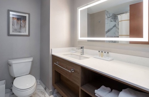 Edmonton Hotel | River Cree Resort and Casino
