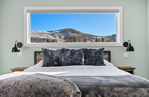 Foothills County Bed & Breakfast | River Retreat Kananaskis