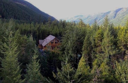 Popkum Ski Chalet | River Valley Lodge - The Best of BC