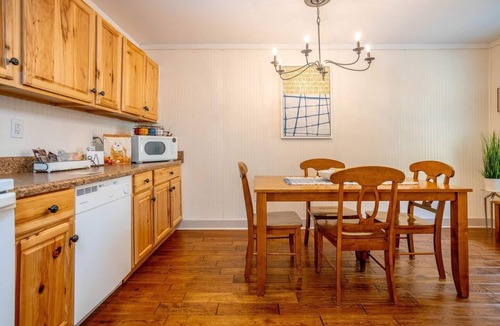 Draper Cabin | Riverfront/Historic & Charming/Wrap Around Porch