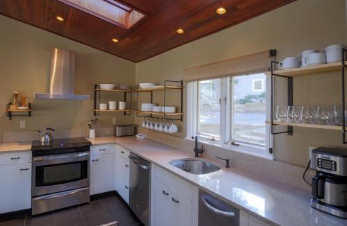 Arnold House | Riverfront home with multiple decks, central AC, washerdryer - two dogs OK