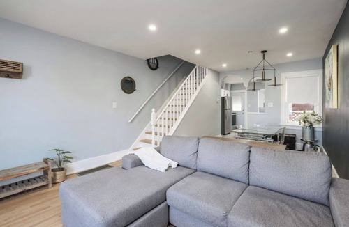 Bridgeview Apartment | Riverfront Townhouse with Detroit Skyline Views, Steps to Waterfront Trail