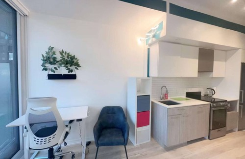 Garden District Hotel | RivetStays | The Jarvis Elite Suite – Studio Suite