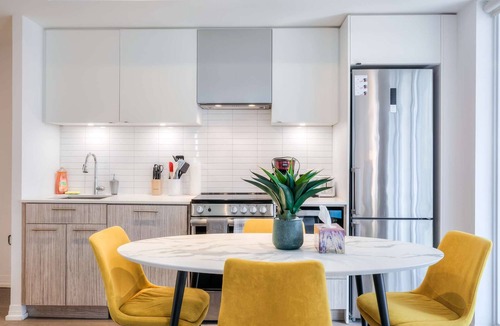 Garden District Hotel | RivetStays | The Jarvis Royal Suite – 2 Bedroom Suite