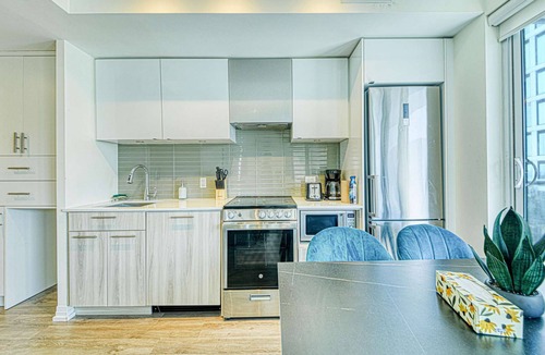 Garden District Hotel | RivetStays - The Jarvis Signature Suite – 2 Bedroom Suite