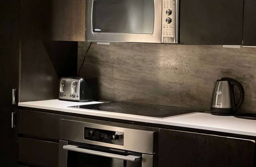 CityPlace Hotel | RivetStays | The Parade Superior Suite – 2 Bedroom Condo