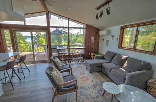 Perth House | Rock Ridge Cottage | Rideau Ferry