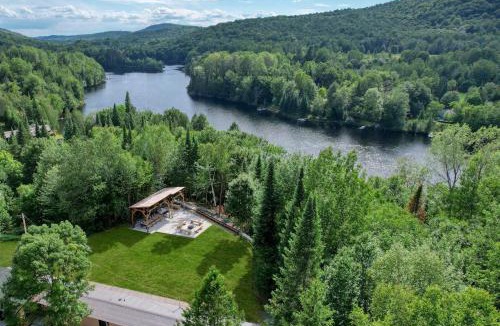 Amherst Hotel | Rockway Motel