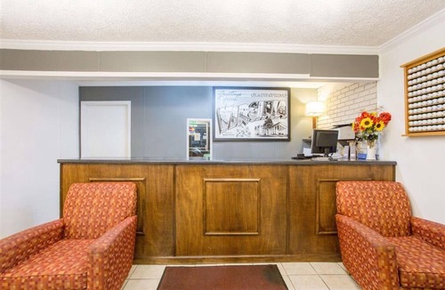 Glade Spring Hotel | Rodeway Inn