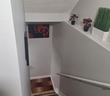 Southwest Edmonton Apartment | Roj exclusive comfort home