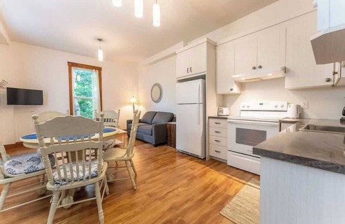 Desjardins Other | Romeo and Juliet Exceptional BBQ & Workdesk