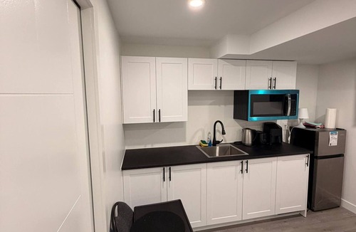 Fort Gary House | Room-haven in the Prairies 1BR S
