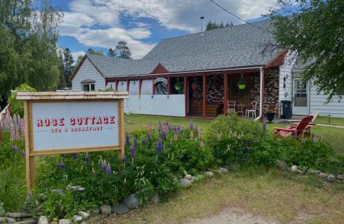 Valemount Bed & Breakfast | Rose Cottage Bed & Breakfast