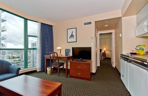 Yaletown Hotel | Rosedale On Robson Suite Hotel