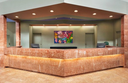 West Edmonton Hotel | Royal Hotel West Edmonton, Trademark Collection by Wyndham