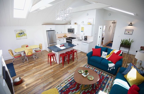 Bloomfield Cottage | Runaway Rooster B&B - Guest Cottage