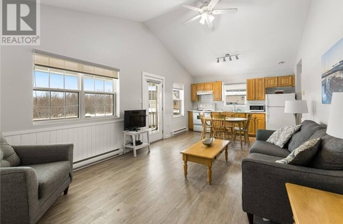 Cap-Pele Cottage | Salt & Sand Cottage - Aboiteau Beach & Dunes