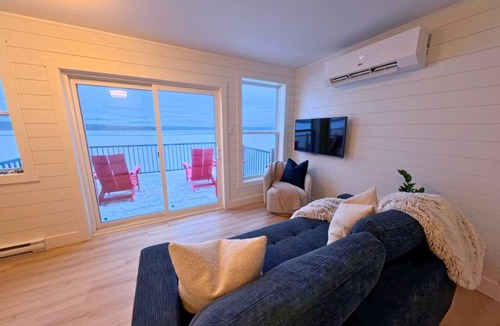 Port Saunders House | Saltwater Steeple- Bell Tower Suite
