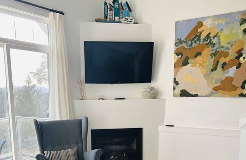 Salt Spring Island Apartment | Salty Mountain Sweet Rural Retreat on Salt Spring Island