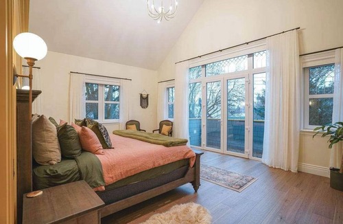 Revelstoke House | Samson House
