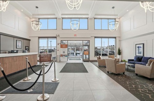 North Industrial Hotel | Sandman Hotel Saskatoon
