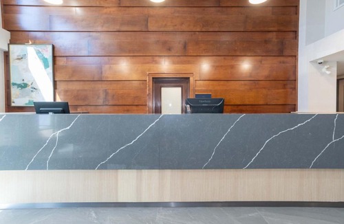 Regina Hotel | Sandman Hotel & Suites Regina