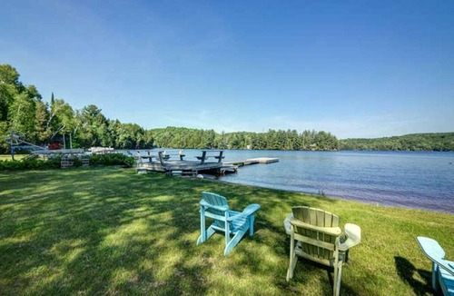 Dysart et al Cottage | Sandy Maple Cottage - Haliburton Lakefront Luxury Cottage