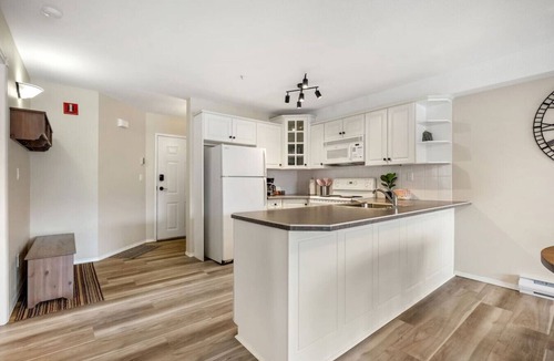 East Kootenay Apartment | Satsuma | Close to Waterpark, Hot Springs & Golf